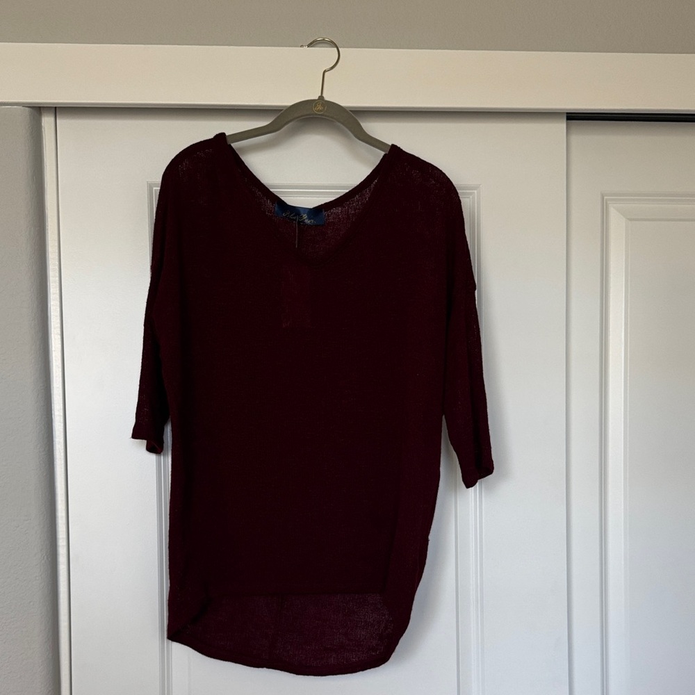 Francesca's Collections Burgundy Top